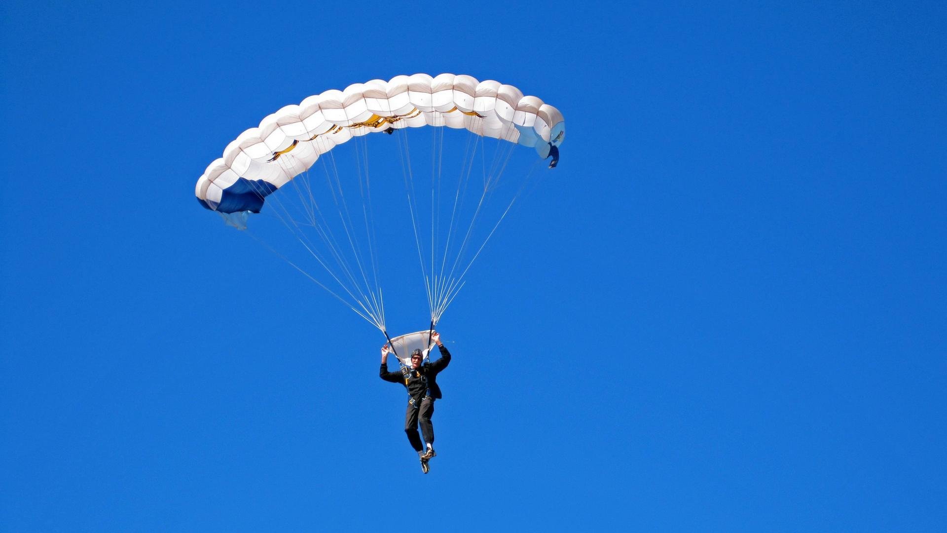 乌干达男篮在非洲锦标赛中力争突破，体育发展快速